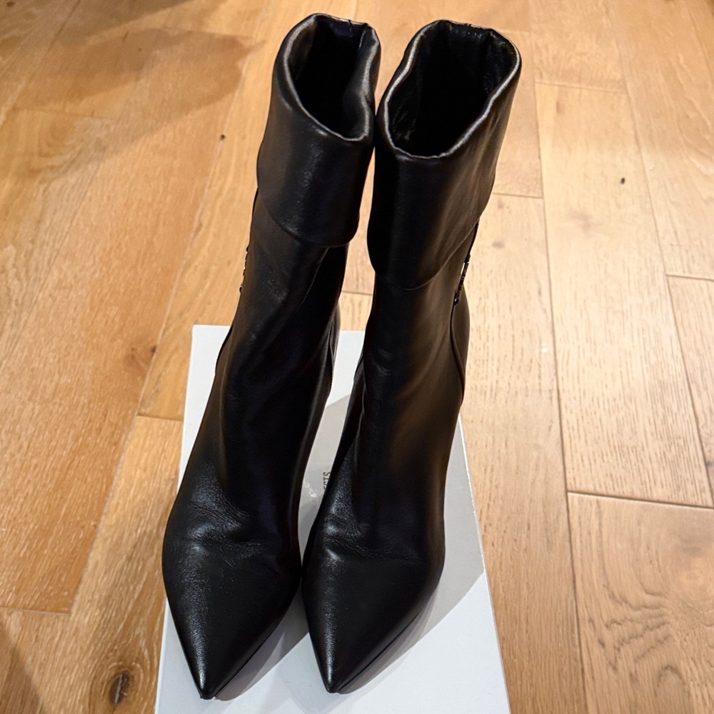 Saint Laurent Sleek Black Leather Heeled Boots